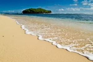 Stunning Beaches in Gunung Kidul That Are Popular & Must-Visit
