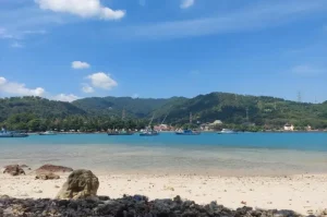 Merak Kecil Island, an Exotic Tourist Destination with Exciting Rides in Banten